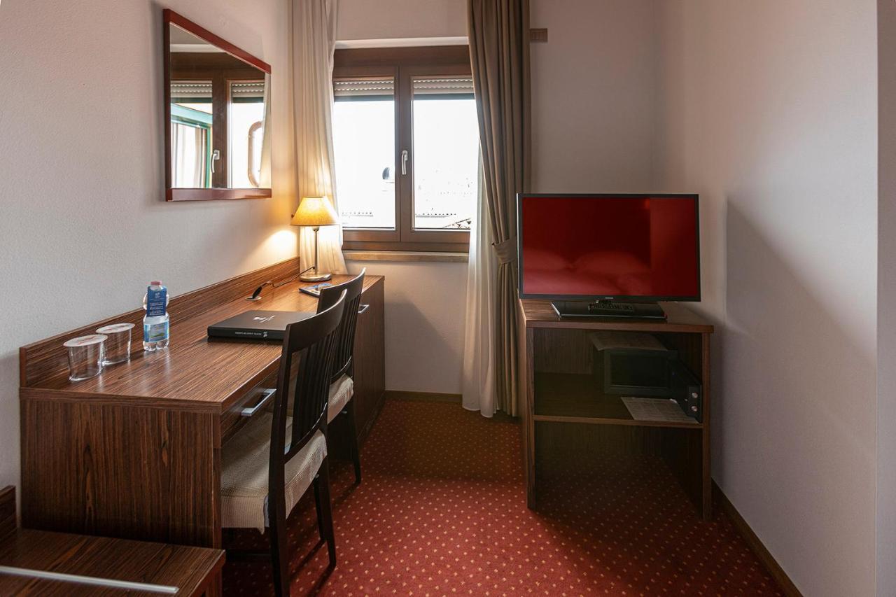 Hotel Lago Di Garda Malcesine Eksteriør bilde