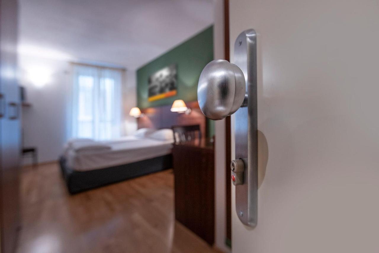 Hotel Lago Di Garda Malcesine Eksteriør bilde